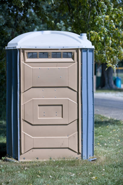 Best Wedding porta potty rental  in Le Center, MN